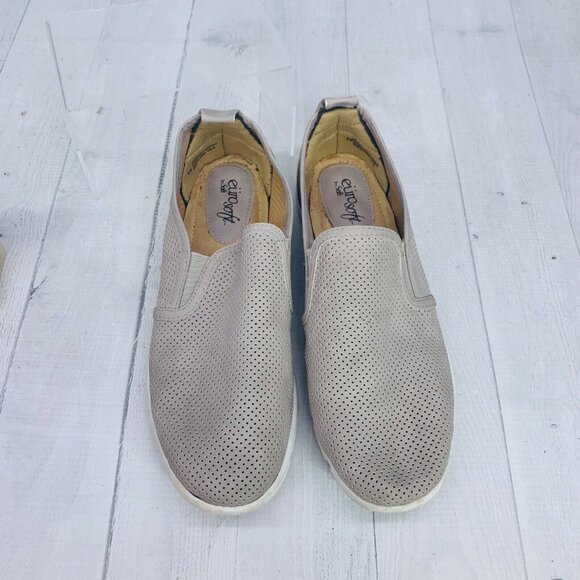 Eurosoft Soft By Sofft Women CARITA Beige Perorated Slip On Loafer Shoe Sz 8  M - Picture 3 of 10